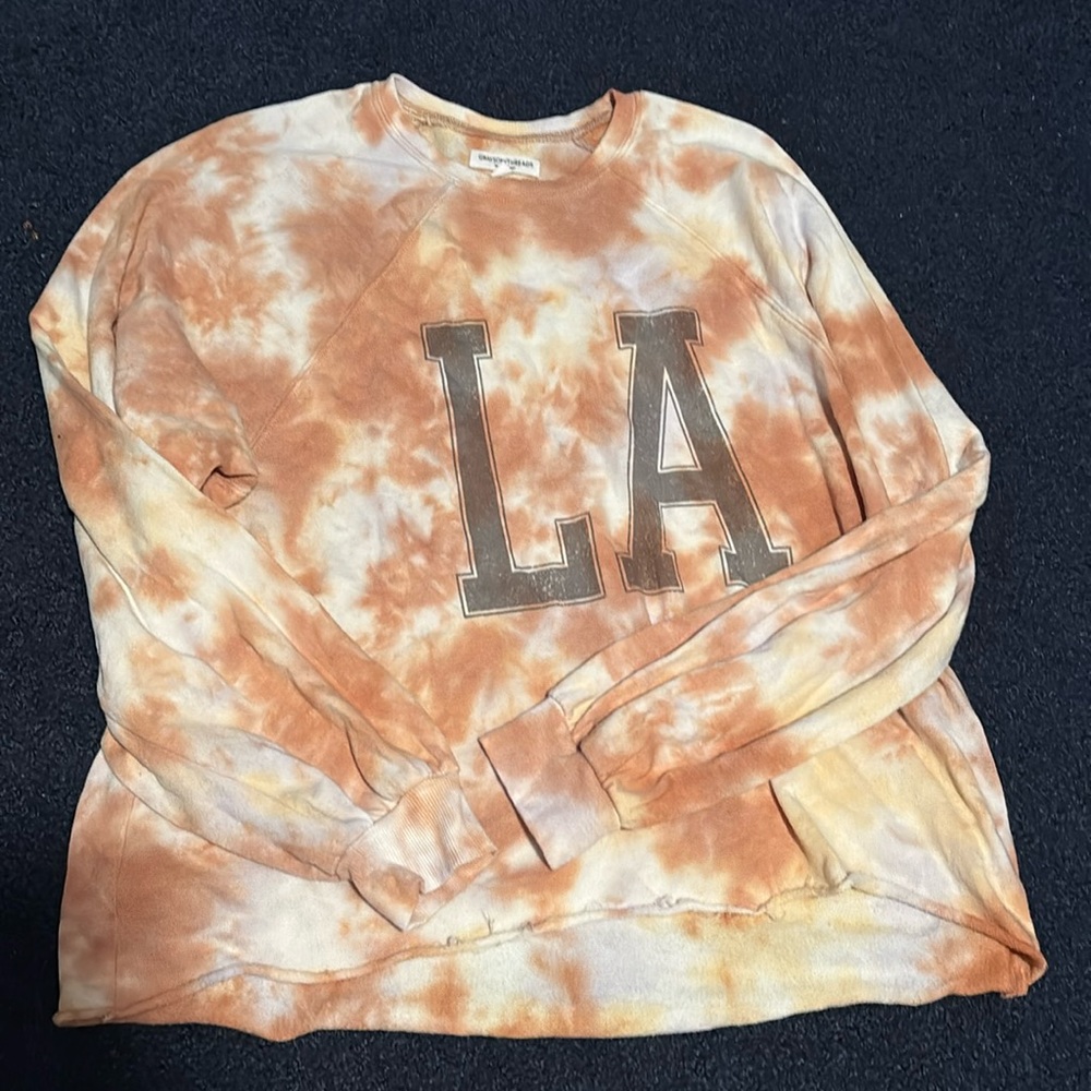 Graphic crew neck